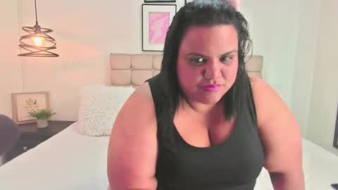 LUNA VIXEN online show from March 1, 7:05 pm