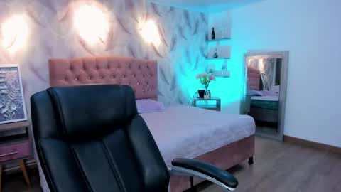  Luna online show from April 24, 3:09 am