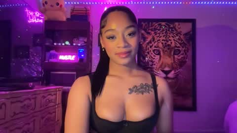Snapshot of lunaa_11 chatting on May 14, 7:26 am lunaa_11 online show from May 14, 7:26 am