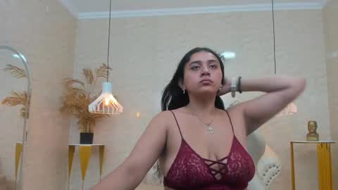 Luna Abril  online show from March 6, 4:09 am