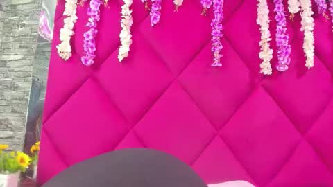 lunna online show from March 5, 3:13 am