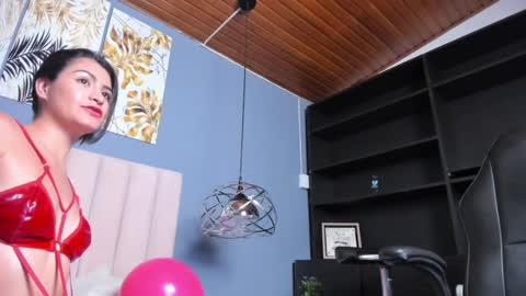 Luna  online show from December 22, 2:39 am