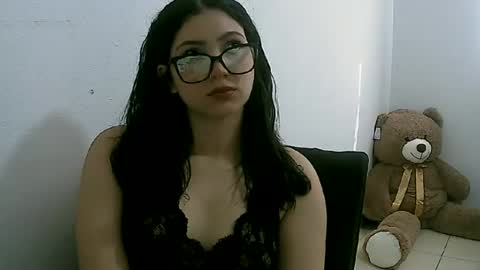 lunaa_sub online show from February 12, 7:56 pm