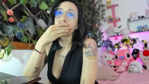 lunacristal_moon online show from January 12, 5:13 am