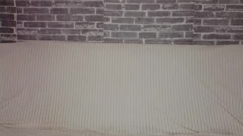 Snapshot of lunacurlys chatting on April 15, 12:45 pm lunacurlys online show from April 15, 12:45 pm