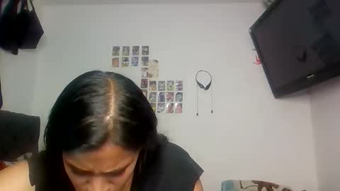 lunaevans42 online show from February 19, 7:32 pm