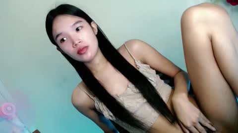 lunafoxx_ online show from April 21, 10:45 pm