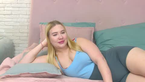 LunaHouston online show from January 13, 1:13 am