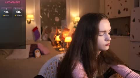 Snapshot of lunaice__ chatting on December 15, 6:50 am Luna online show from December 15, 6:50 am