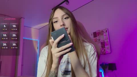 Snapshot of lunainnk chatting on October 5, 12:42 am Luna online show from October 5, 12:42 am