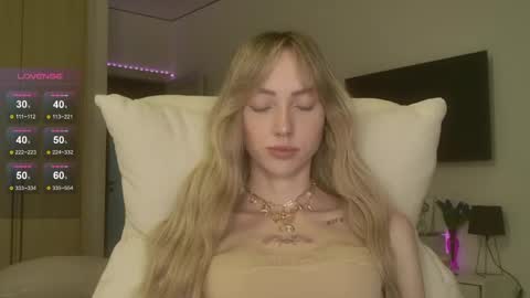 Luna online show from April 17, 11:08 pm