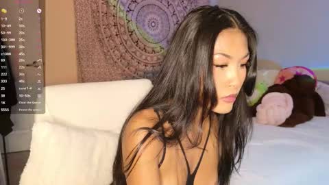 luna dela cruz online show from November 25, 8:31 pm