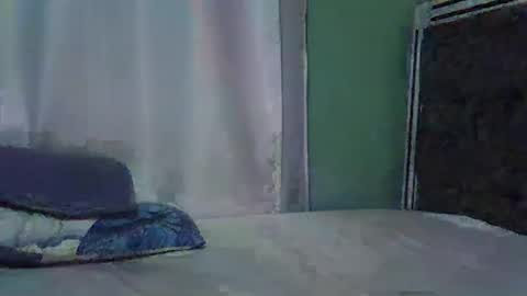 lunalove22_ online show from October 9, 6:39 pm