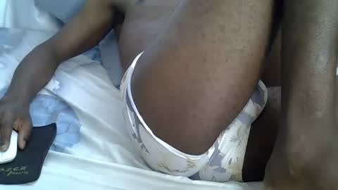 lunalove22_ online show from January 9, 7:44 am