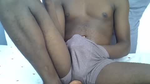 lunalove22_ online show from January 12, 4:18 am