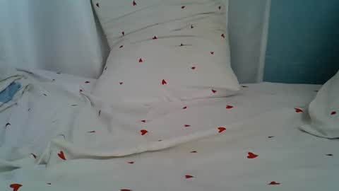 lunalove22_ online show from February 3, 6:40 am