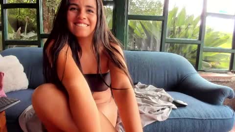 Snapshot of lunaluxe1001 chatting on May 29, 2:15 pm lunaluxe1001 online show from May 29, 2:15 pm