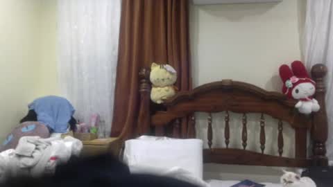 Snapshot of lunamivida chatting on January 23, 7:43 am karazorel online show from January 23, 7:43 am