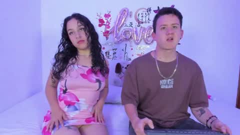 Snapshot of lunandrew chatting on February 26, 12:27 am Luna Mendez Andrew Cemar online show from February 26, 12:27 am