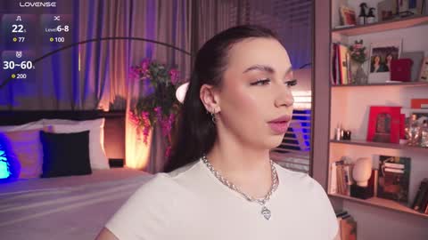 Luna  next streams Mon Fri Sat Sun 8pm-5am gmt0 online show from February 3, 8:46 pm