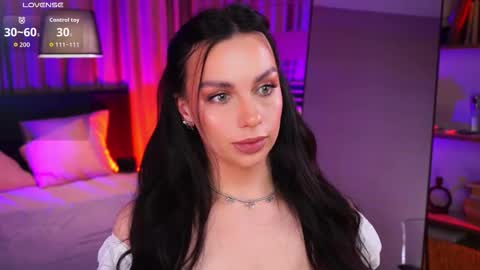 Luna  next streams Mon Fri Sat Sun 8pm-5am gmt0 online show from March 7, 8:50 pm