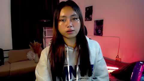 Snapshot of lunapinay chatting on April 18, 7:07 pm Luna online show from April 18, 7:07 pm