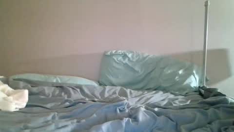 lunapixie2020 online show from March 12, 3:57 am