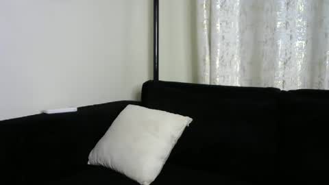 Snapshot of lunar_chocolate000 chatting on May 26, 4:14 pm Smiley online show from May 26, 4:14 pm