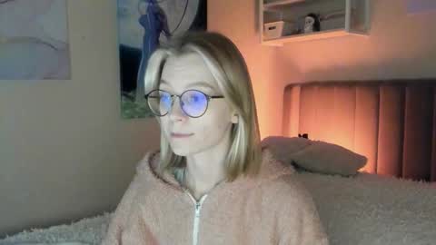 Sofia online show from September 25, 1:15 pm