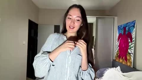 lunarameli online show from March 27, 2:06 pm