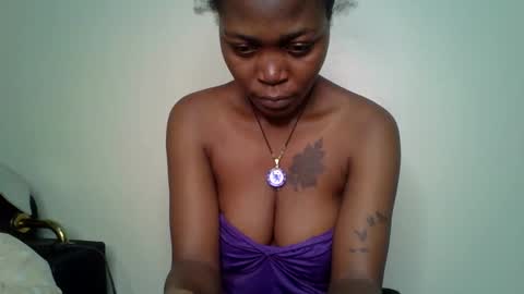 lunargoddess45 online show from January 12, 5:45 am