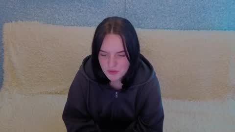 Snapshot of lunariaas chatting on March 25, 11:27 am Valeria online show from March 25, 11:27 am