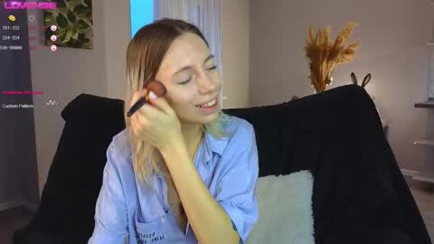 Kelly online show from October 11, 2:37 pm