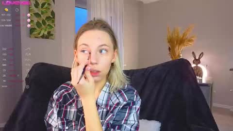 Kelly online show from October 13, 2:39 pm