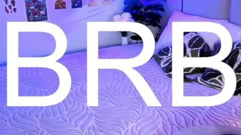 lunariafox online show from April 16, 9:39 pm