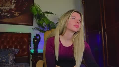 Luna Rishi online show from April 17, 7:11 am