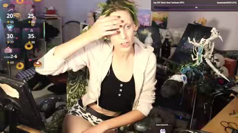 ..LunaSparkles. online show from September 8, 7:57 pm