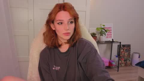 Kate online show from February 15, 4:58 pm