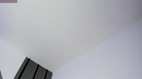 Luna   online show from April 19, 5:01 pm