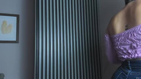 Snapshot of lunavelvet15 chatting on September 10, 11:43 am  LUNA online show from September 10, 11:43 am