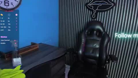 Snapshot of lunavelvet15 chatting on October 3, 11:46 pm  LUNA online show from October 3, 11:46 pm