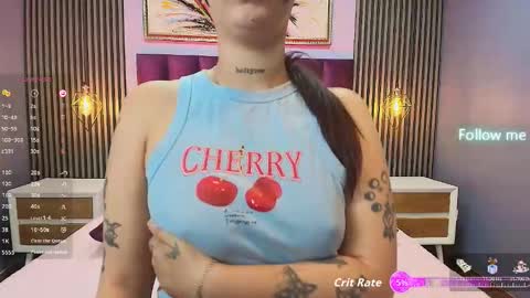 Snapshot of lunavelvet15 chatting on October 22, 12:27 pm  LUNA online show from October 22, 12:27 pm