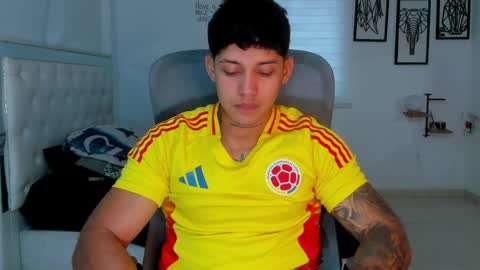 Lunay online show from March 30, 6:09 pm