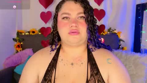 L U N I T A  online show from February 18, 3:46 am