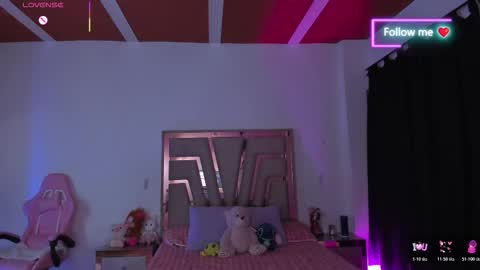 LUNA ROSE online show from February 27, 3:06 am