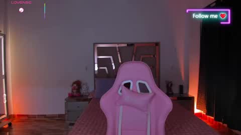 LUNA ROSE online show from April 22, 3:09 am