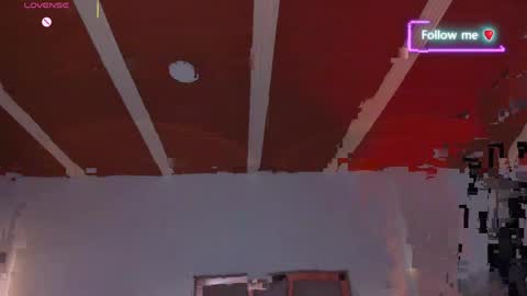 Snapshot of lunna_roosee chatting on April 30, 5:03 am LUNA ROSE online show from April 30, 5:03 am