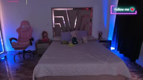 Snapshot of lunna_roosee chatting on May 24, 9:31 pm LUNA ROSE online show from May 24, 9:31 pm