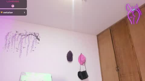 Snapshot of lunnalust chatting on July 1, 1:40 am lunnalust online show from July 1, 1:40 am