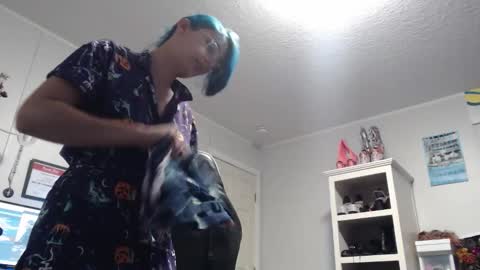 Lunobbione online show from December 2, 3:56 am